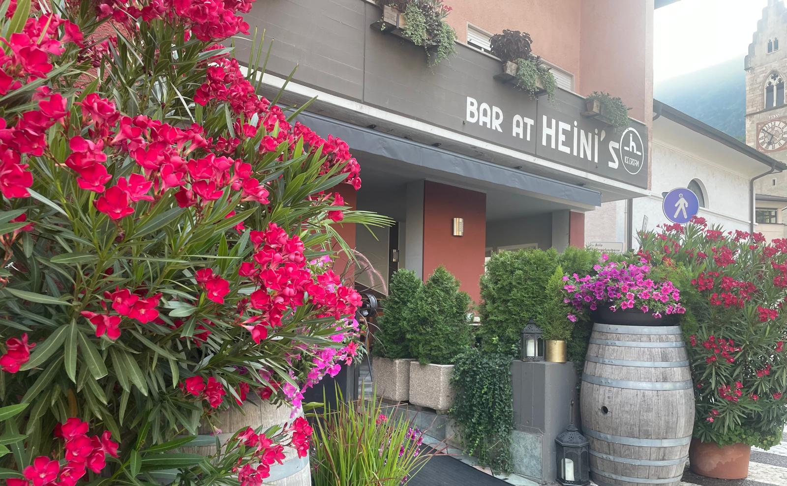 Heini's Bar