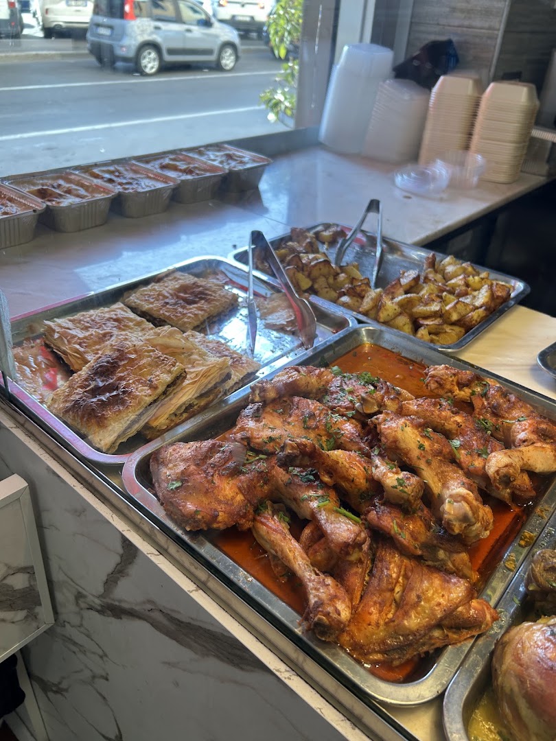 Hekaya, Milano