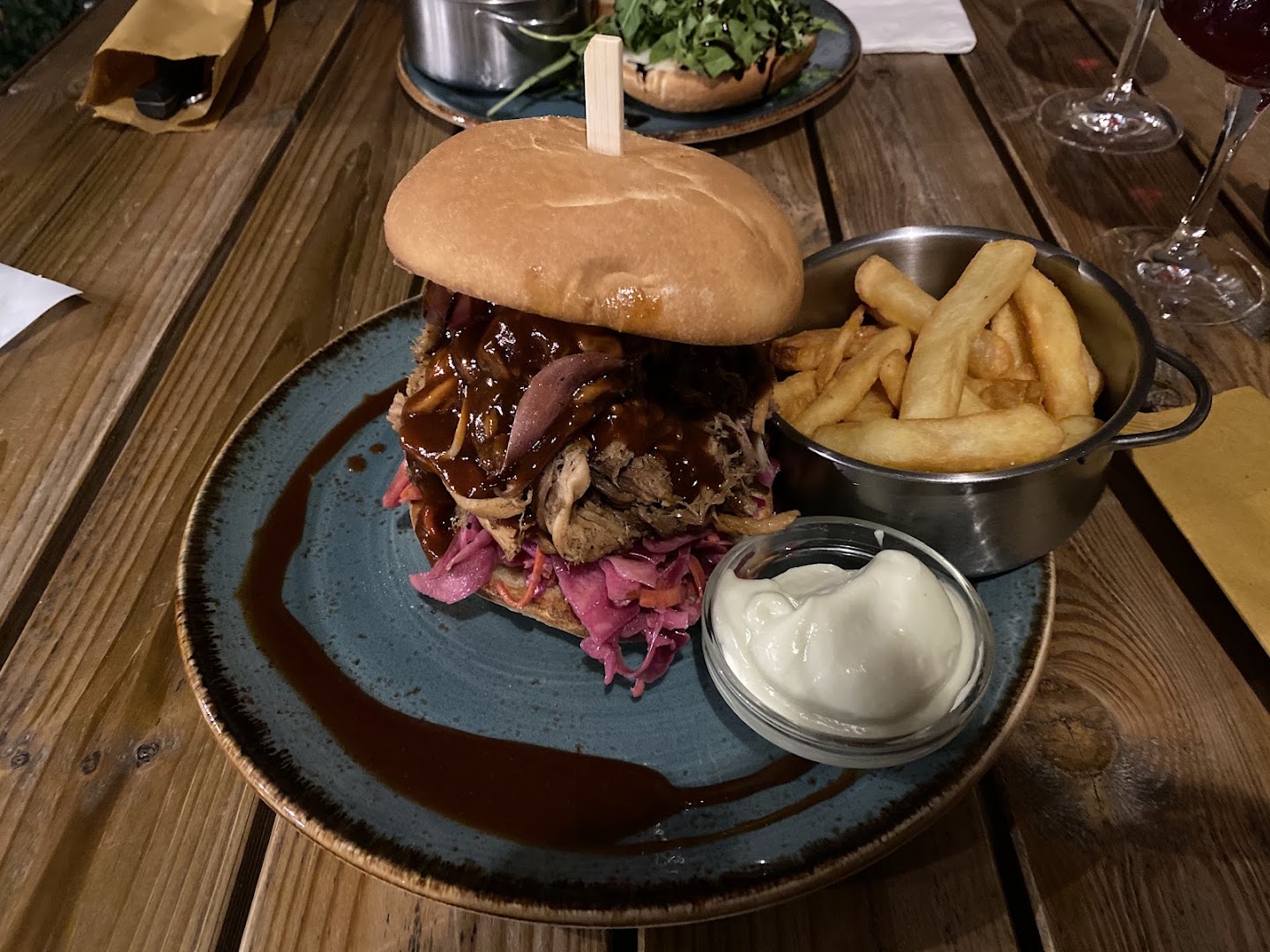 Helmut Pub