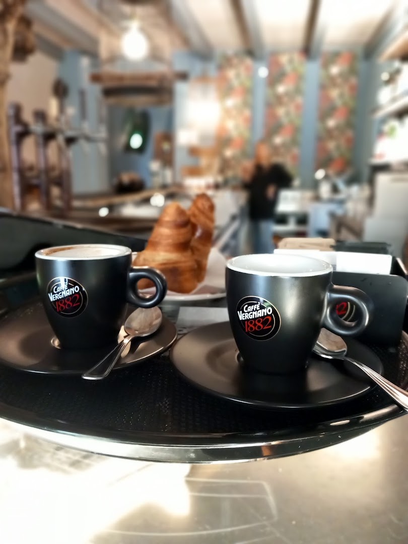 Hennesimo Bar