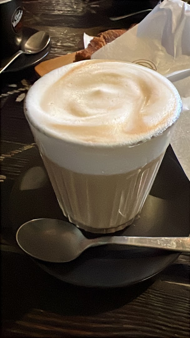 Hennesimo Bar, Abbiategrasso