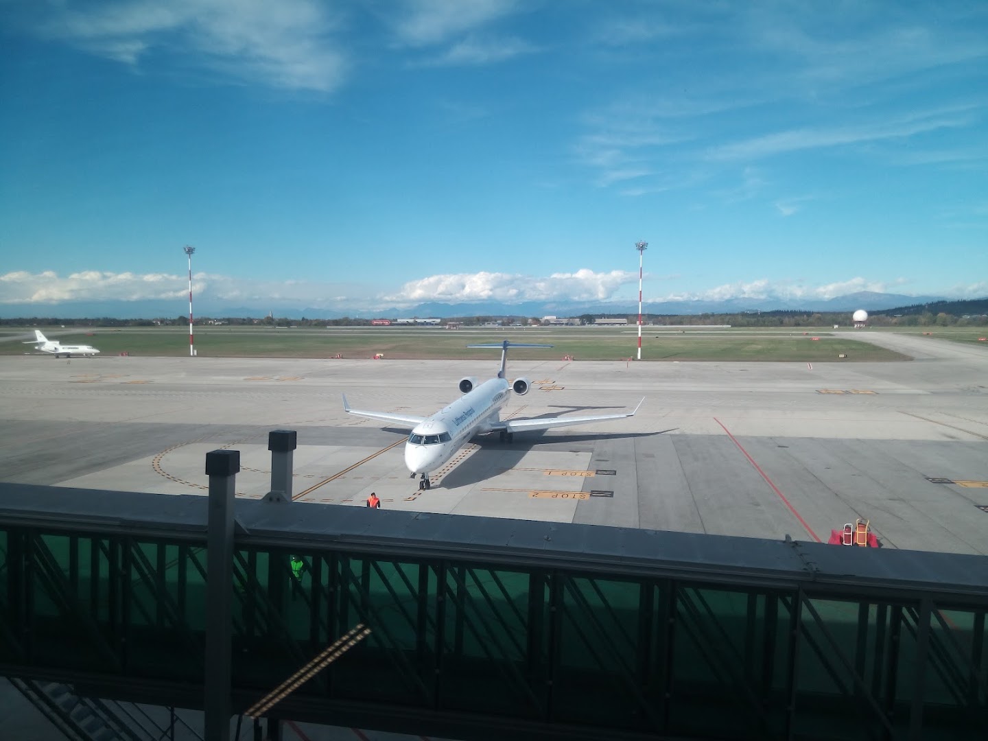 Hertz Autonoleggio - Trieste Aeroporto