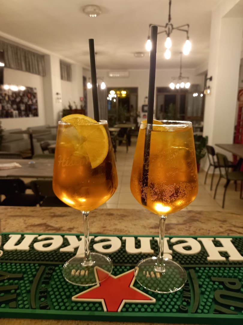 History ristorante cocktail bar