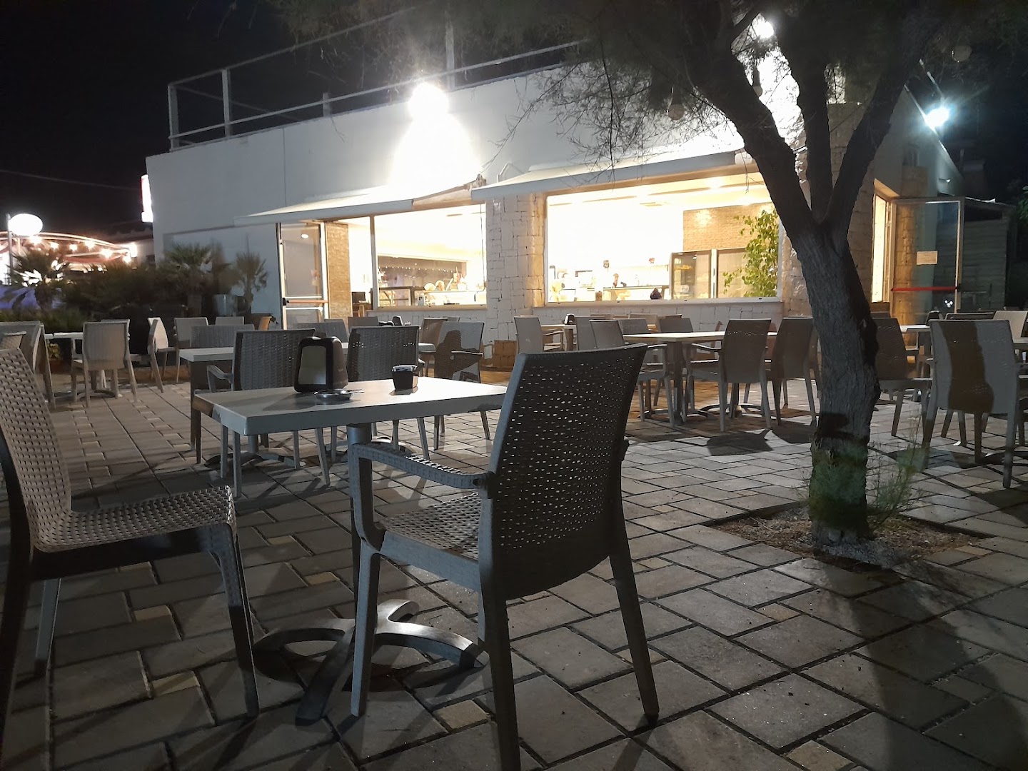 Historya Cafe