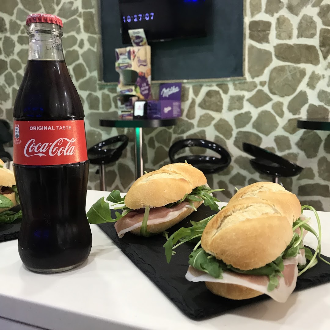 Hit Cafe 155