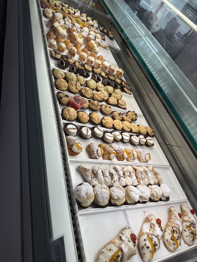 Hollywood ~ Bar | Ristorante | Pizzeria | Pasticceria | Gelateria Cinisi