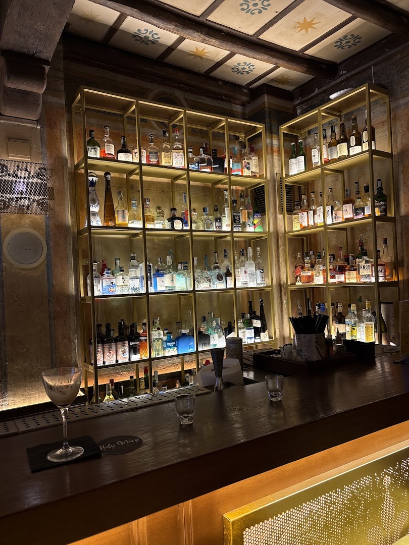 Holy Mary - Restaurant & Cocktail Bar