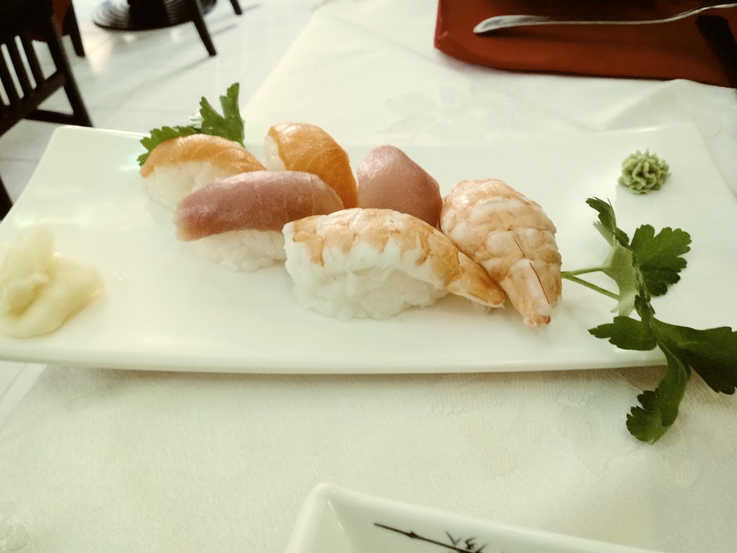 Hong Kong Chiavari