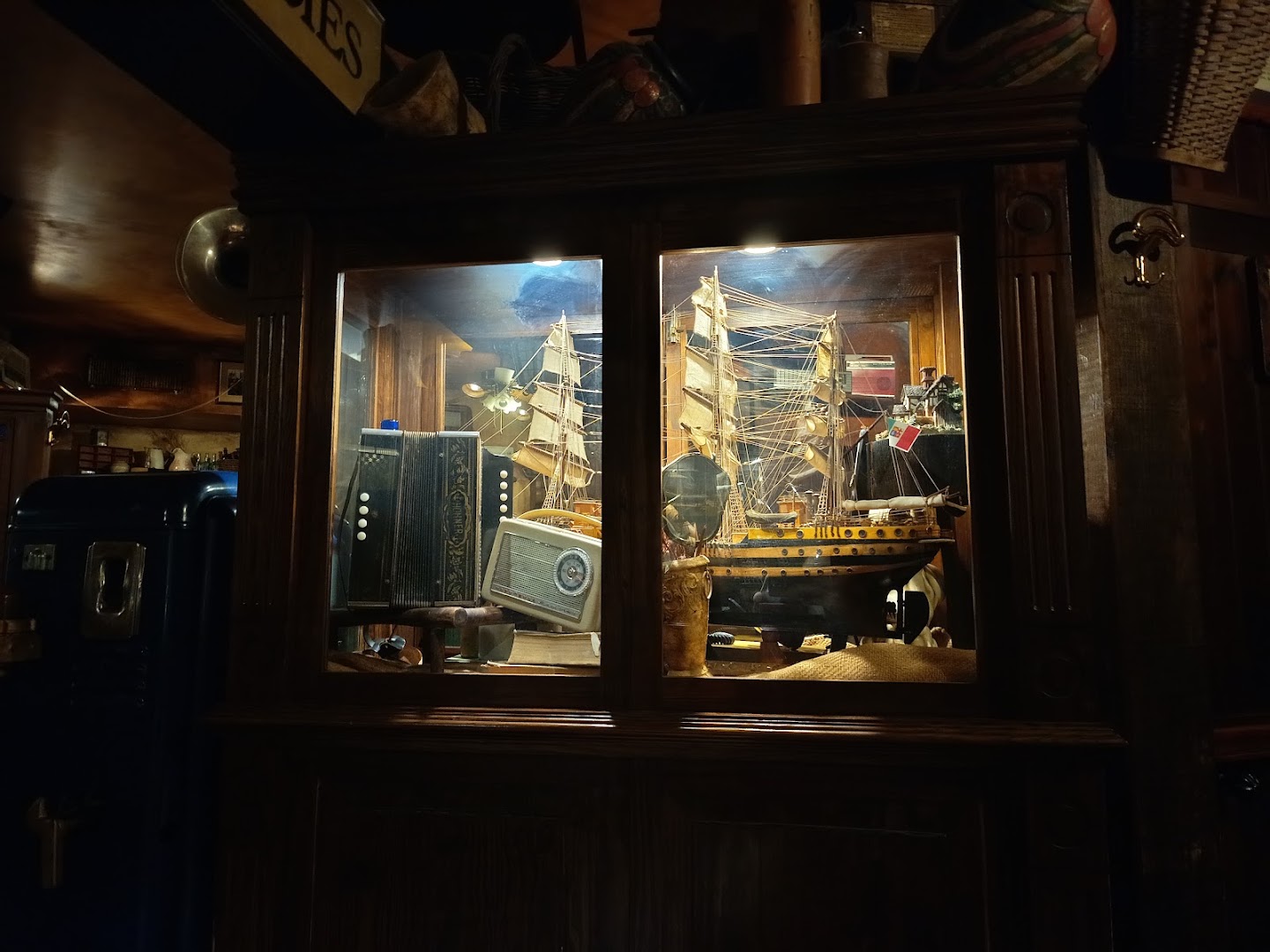 Hopper Mc Grath's