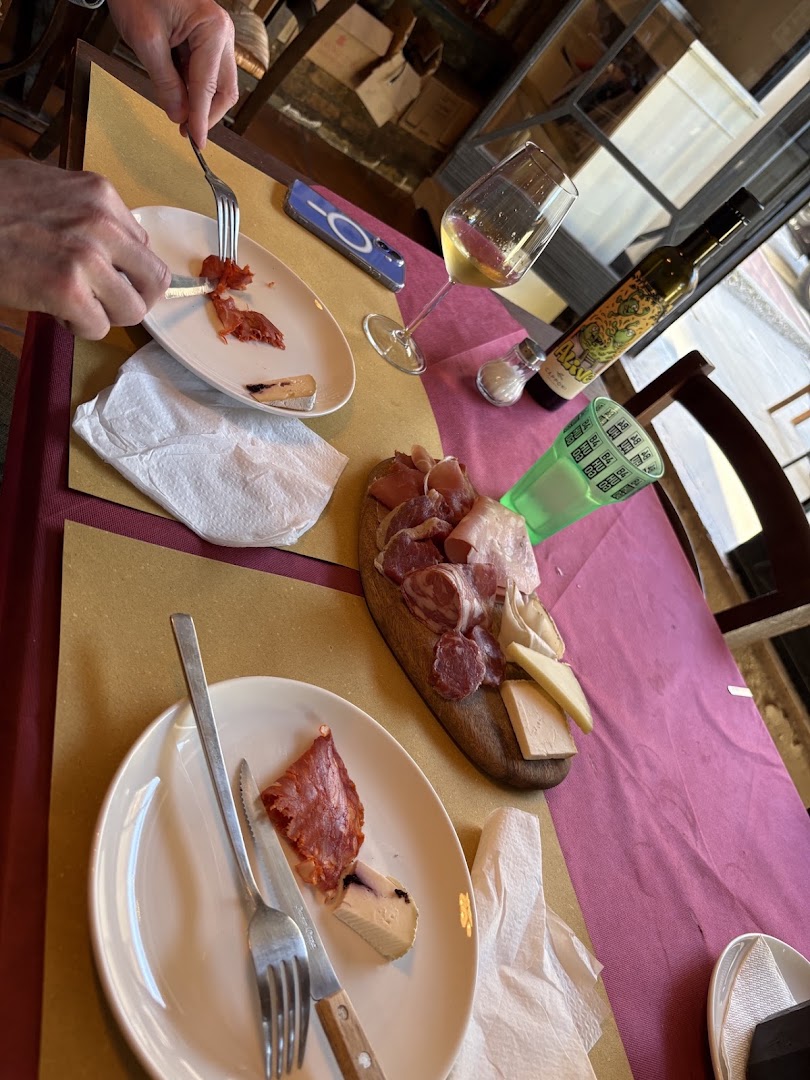 Hostaria Del Castello wine & beer shop