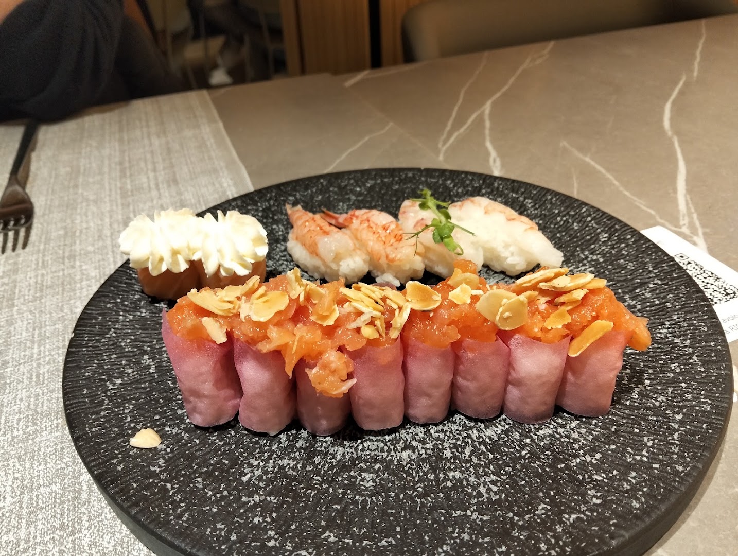 Hotate Sushi