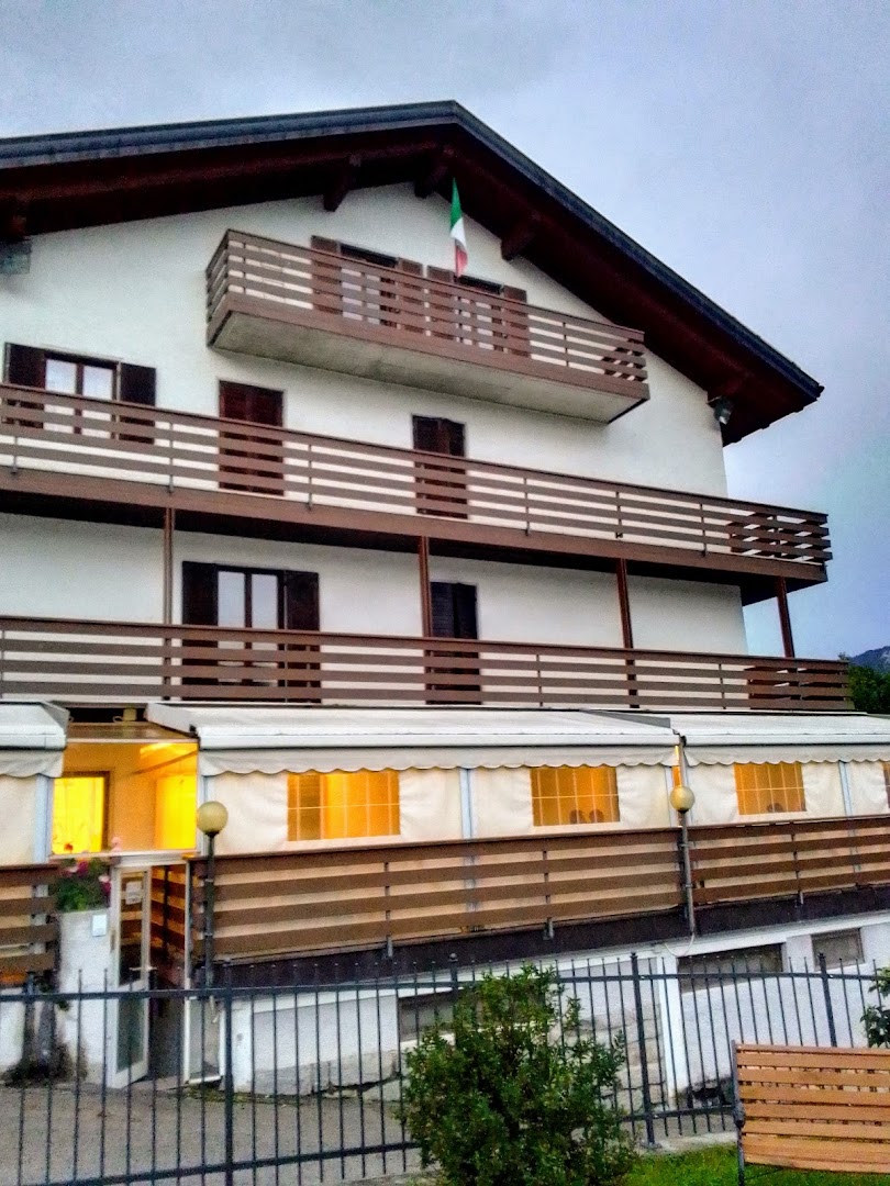 Hotel Cristo d'Oro, Samone
