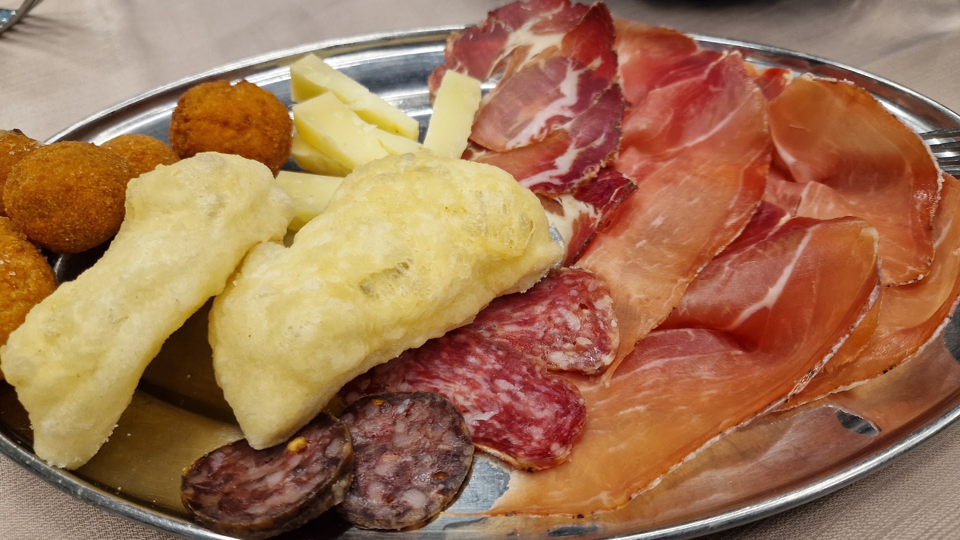 Hotel Ristorante Il Castagneto