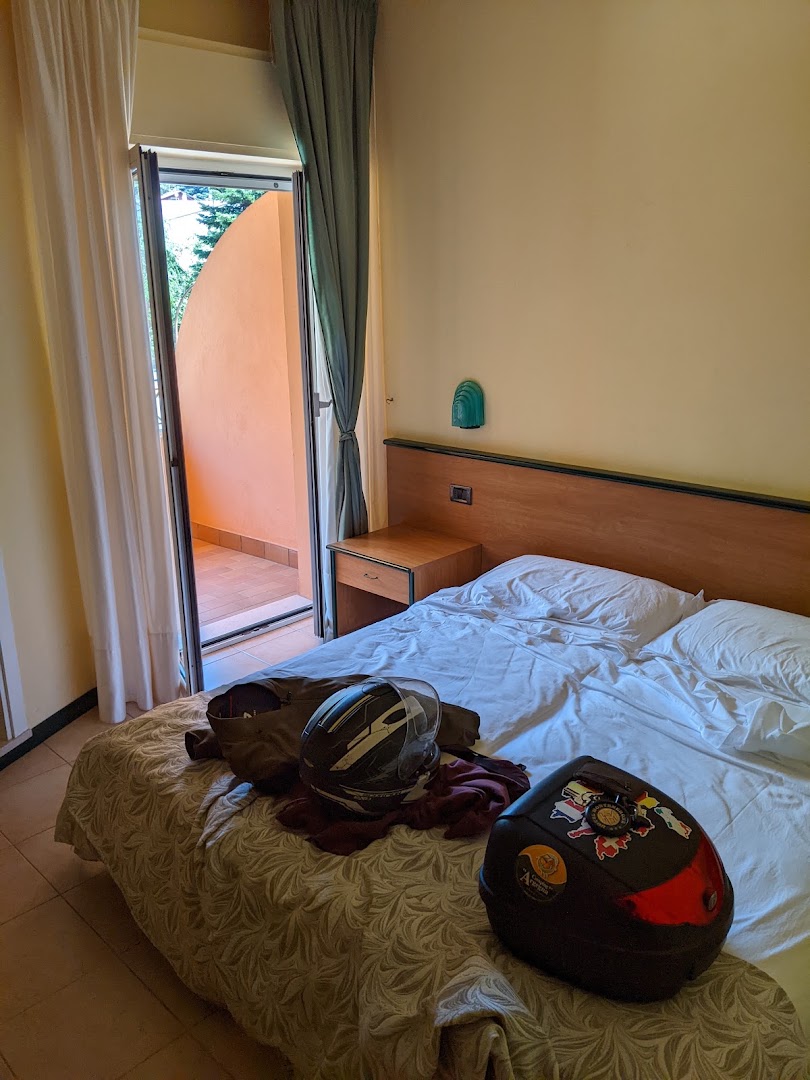 Hotel Ristorante Montenerone Il Poeta