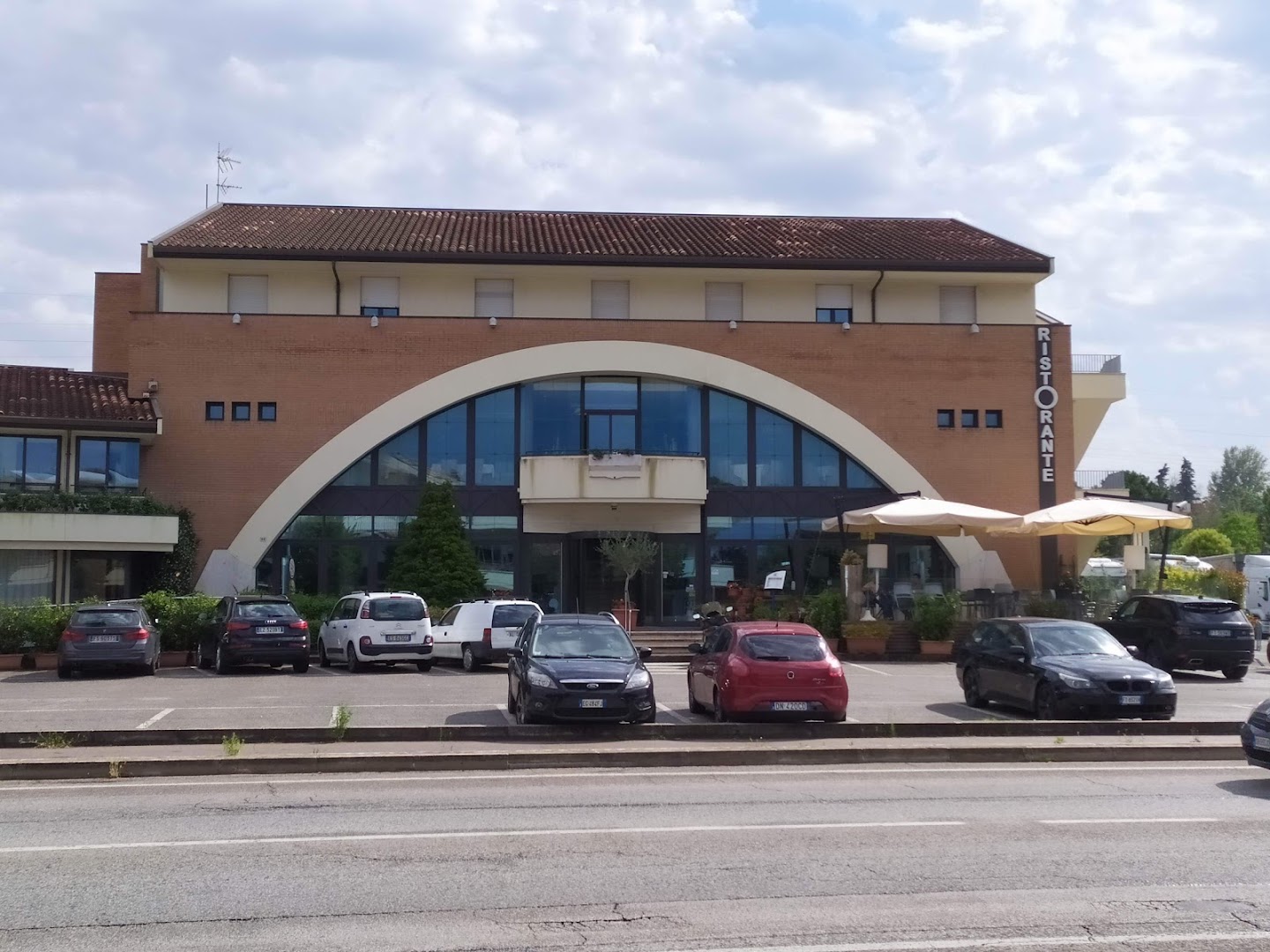 Hotel - Ristorante Ombra