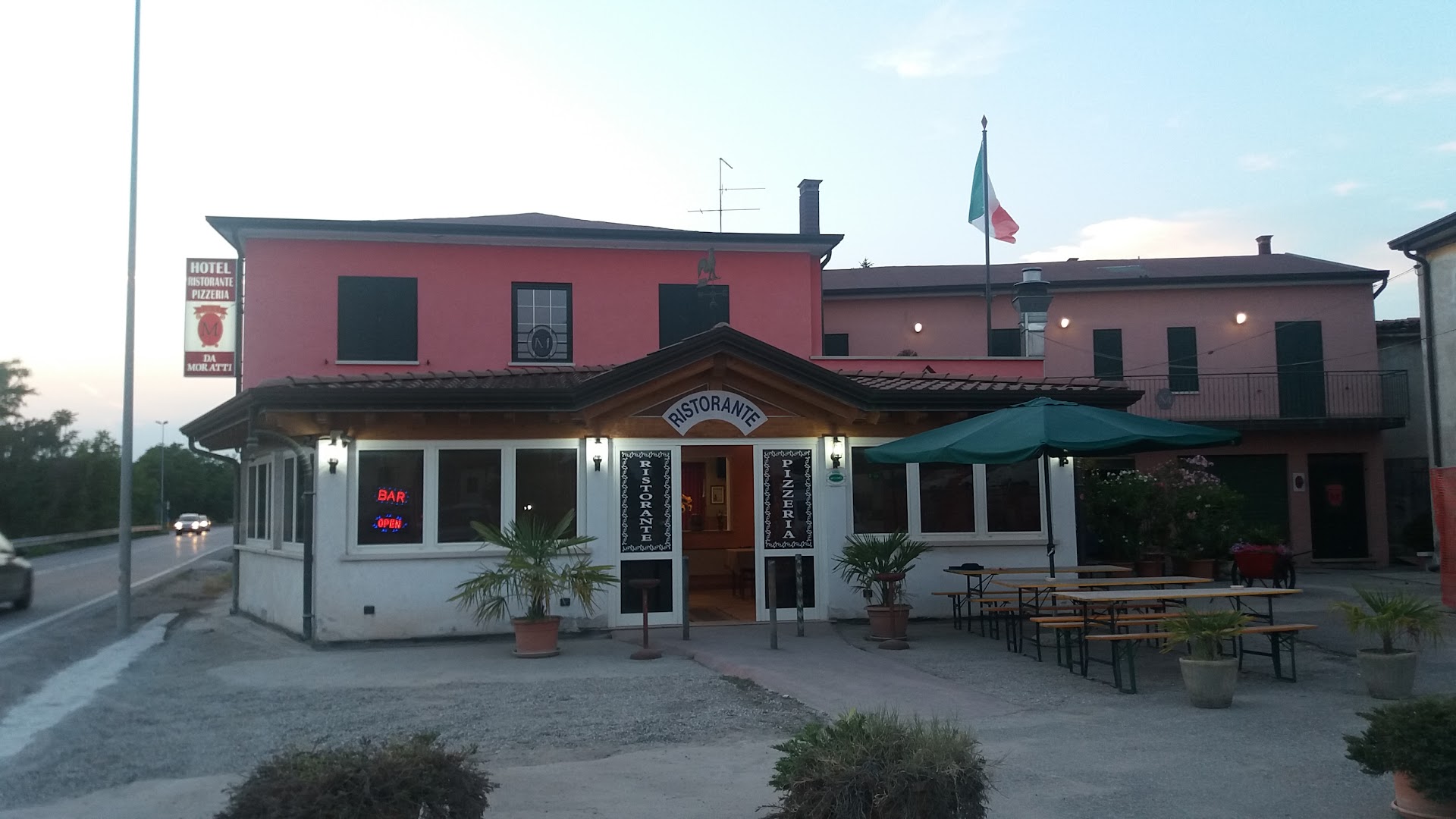 Hotel Ristorante Pizzeria Da Moratti