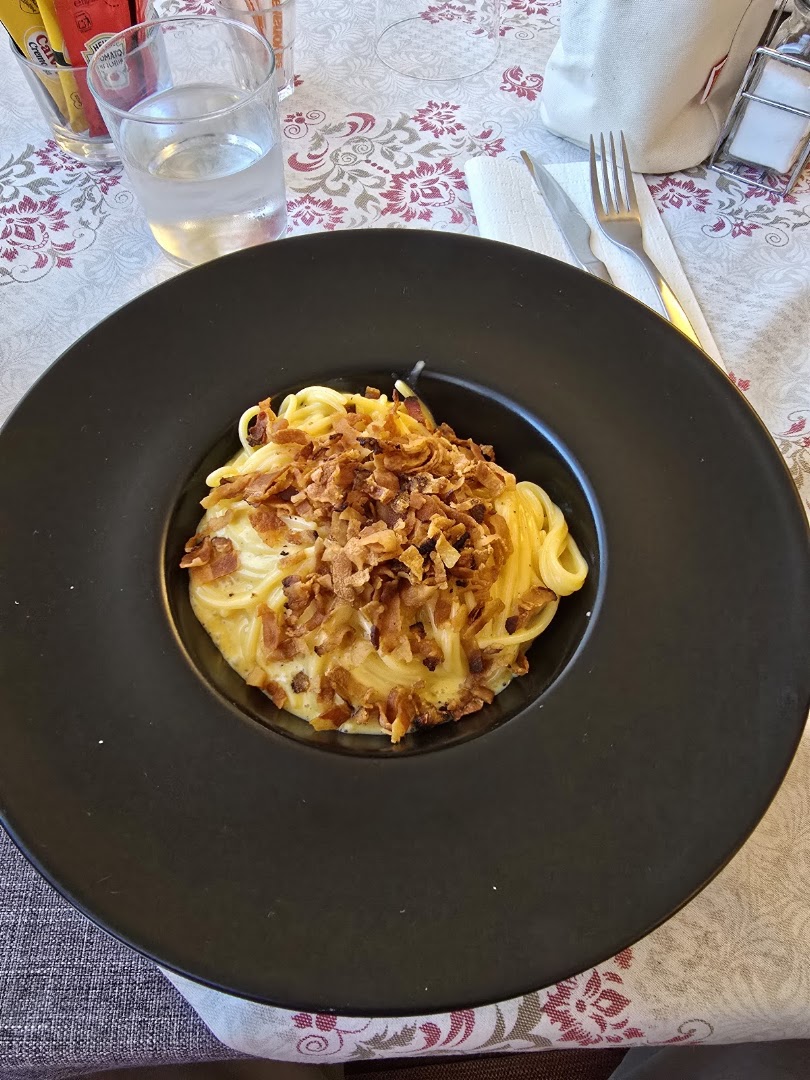 Hotel Ristorante Pizzeria Oberdan