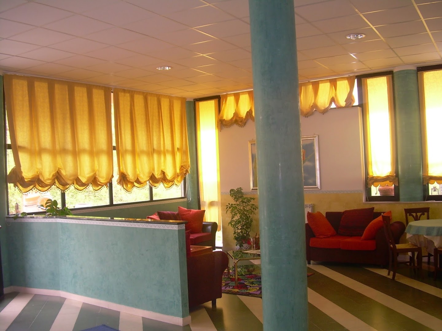 Hotel River