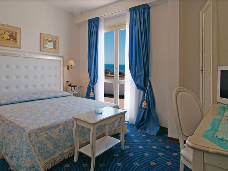 Hotel Tirreno