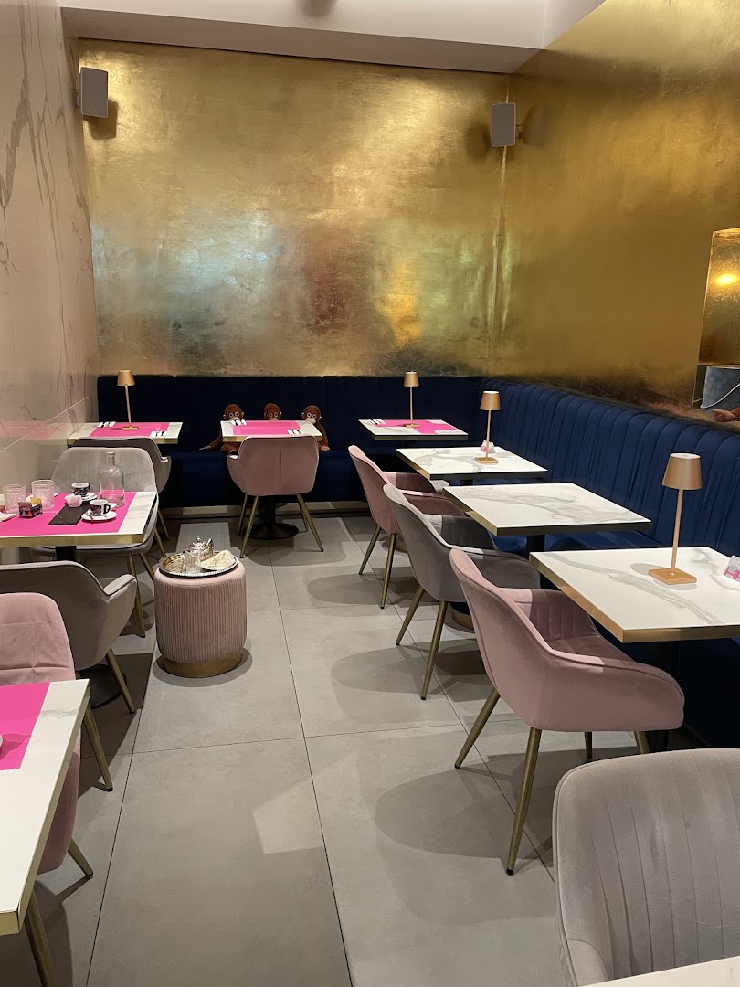 Hoya Milano, Milano