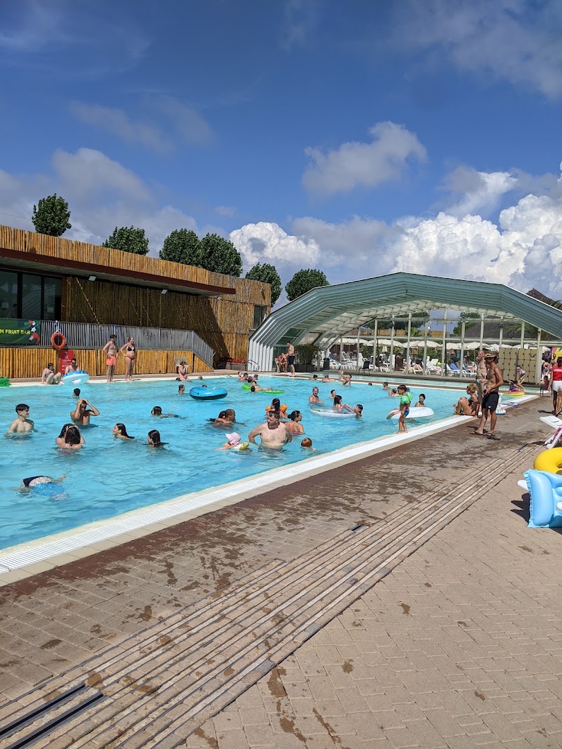 Hu Albatros Swimming Pool & Lagoons