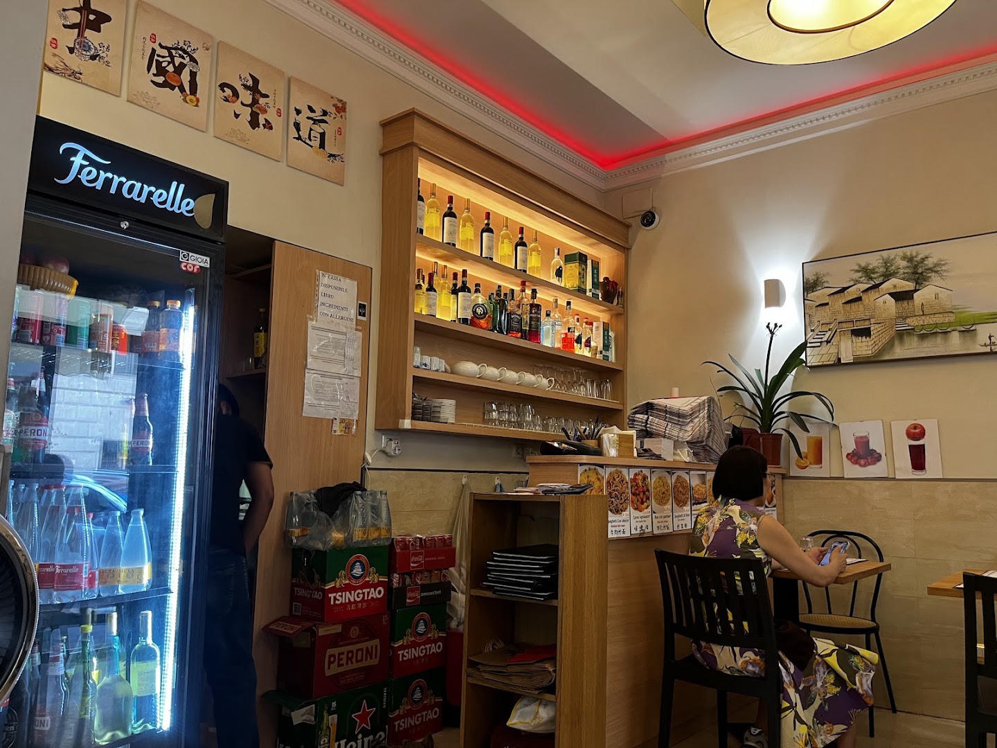 Huaweiju Restaurant, Roma