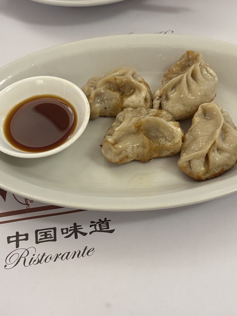 Huaweiju Restaurant
