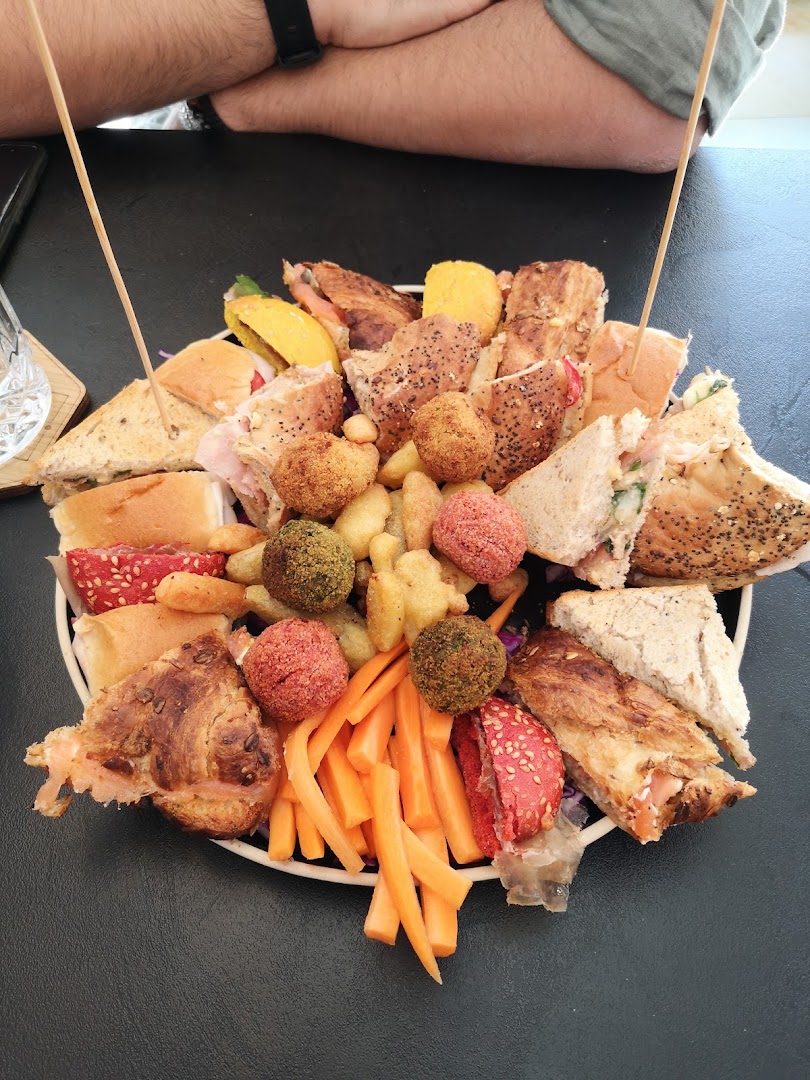 Hygge Danish Bar