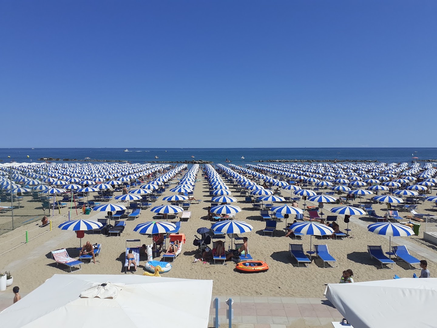 I Delfini Beach Village