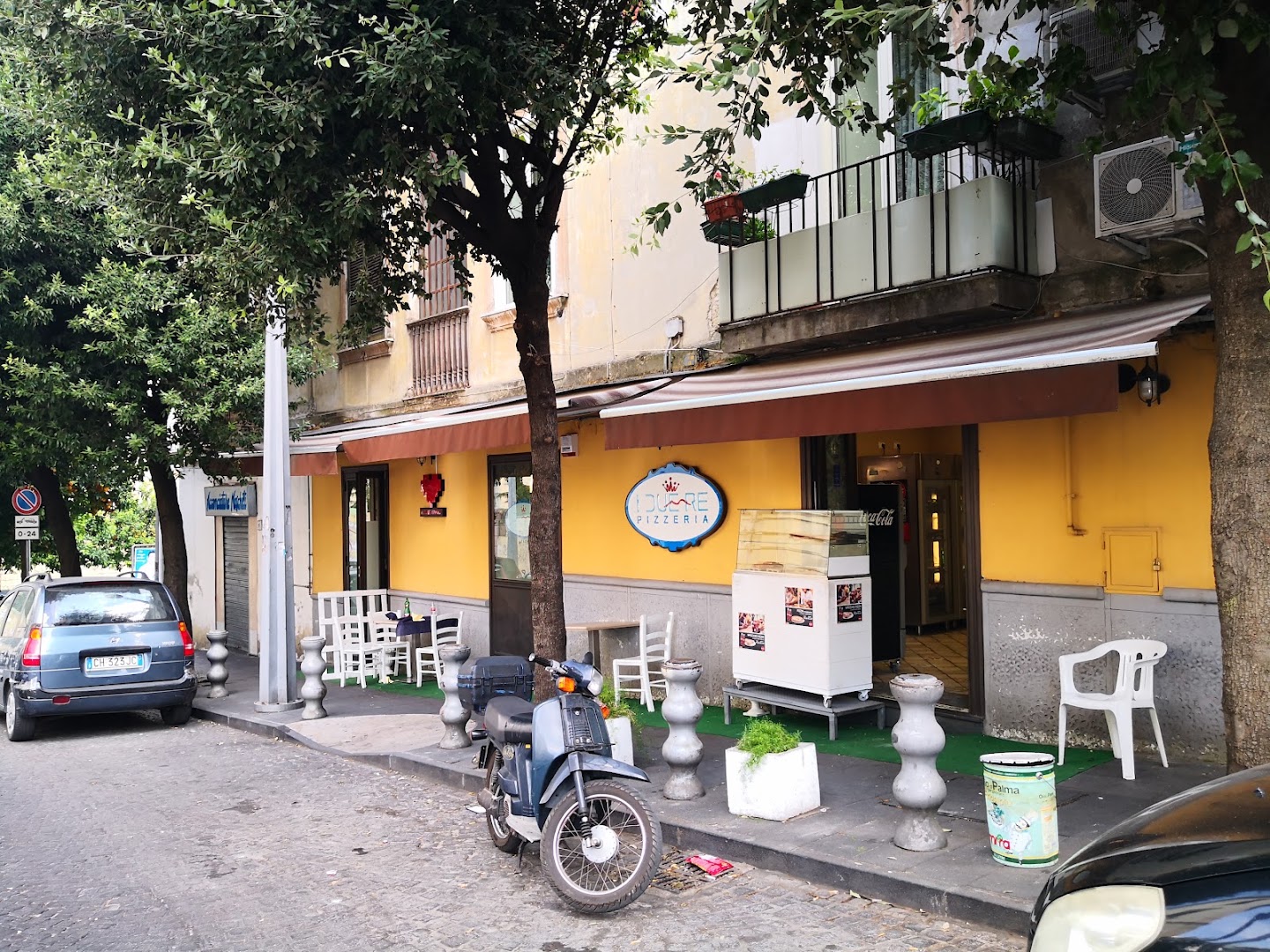 I Due Re, Napoli