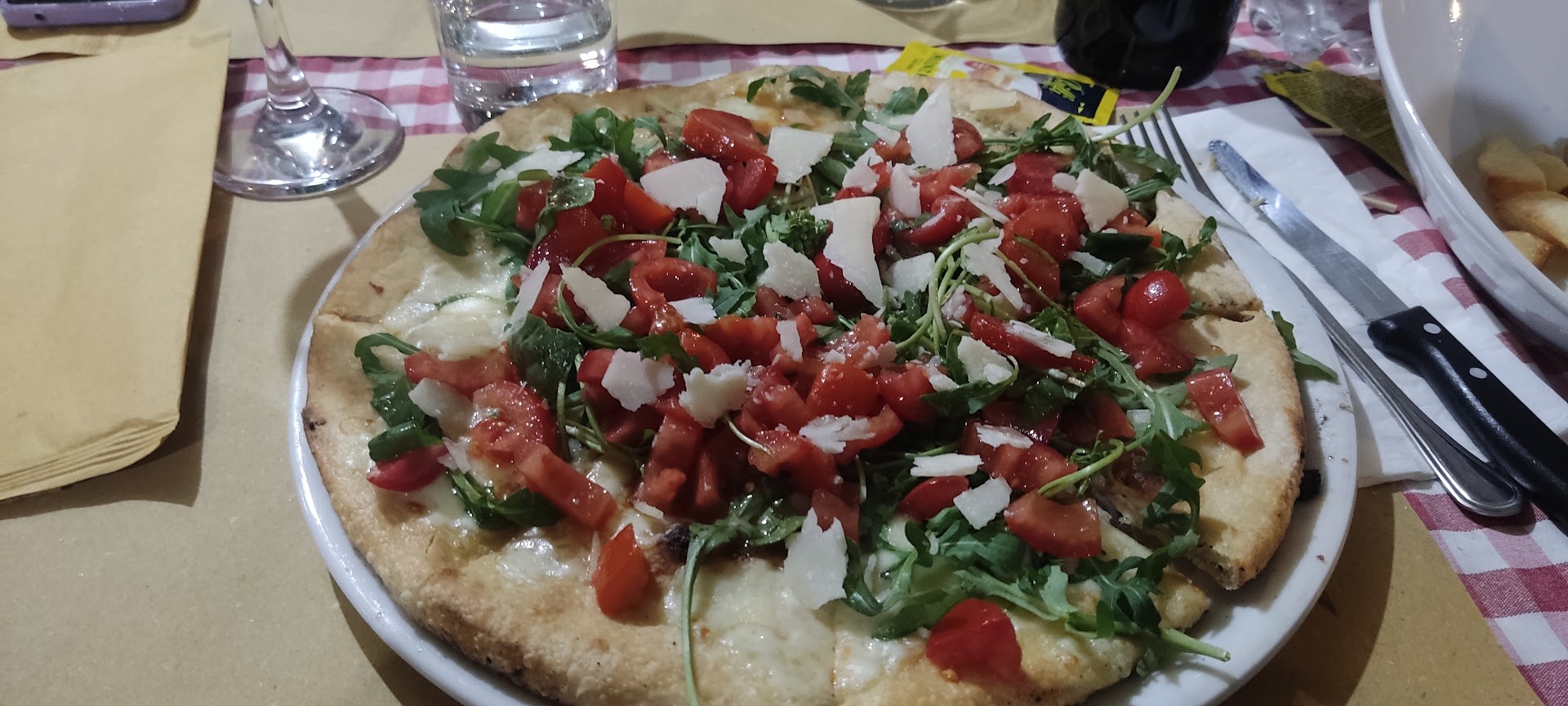 I Fratelloni Tatta e Luis, Latina