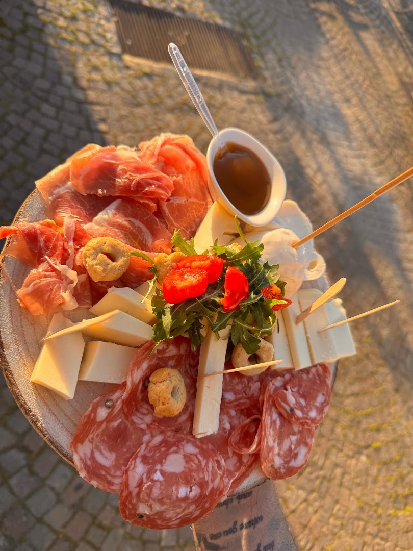 I GRADONI META SUNSET BAR