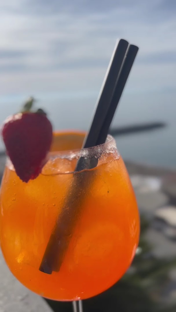 I GRADONI META SUNSET BAR