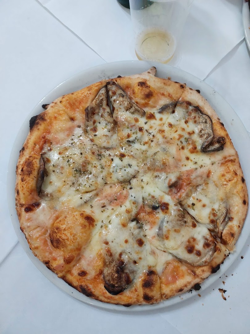 I Love Pizza Bar, Alimena