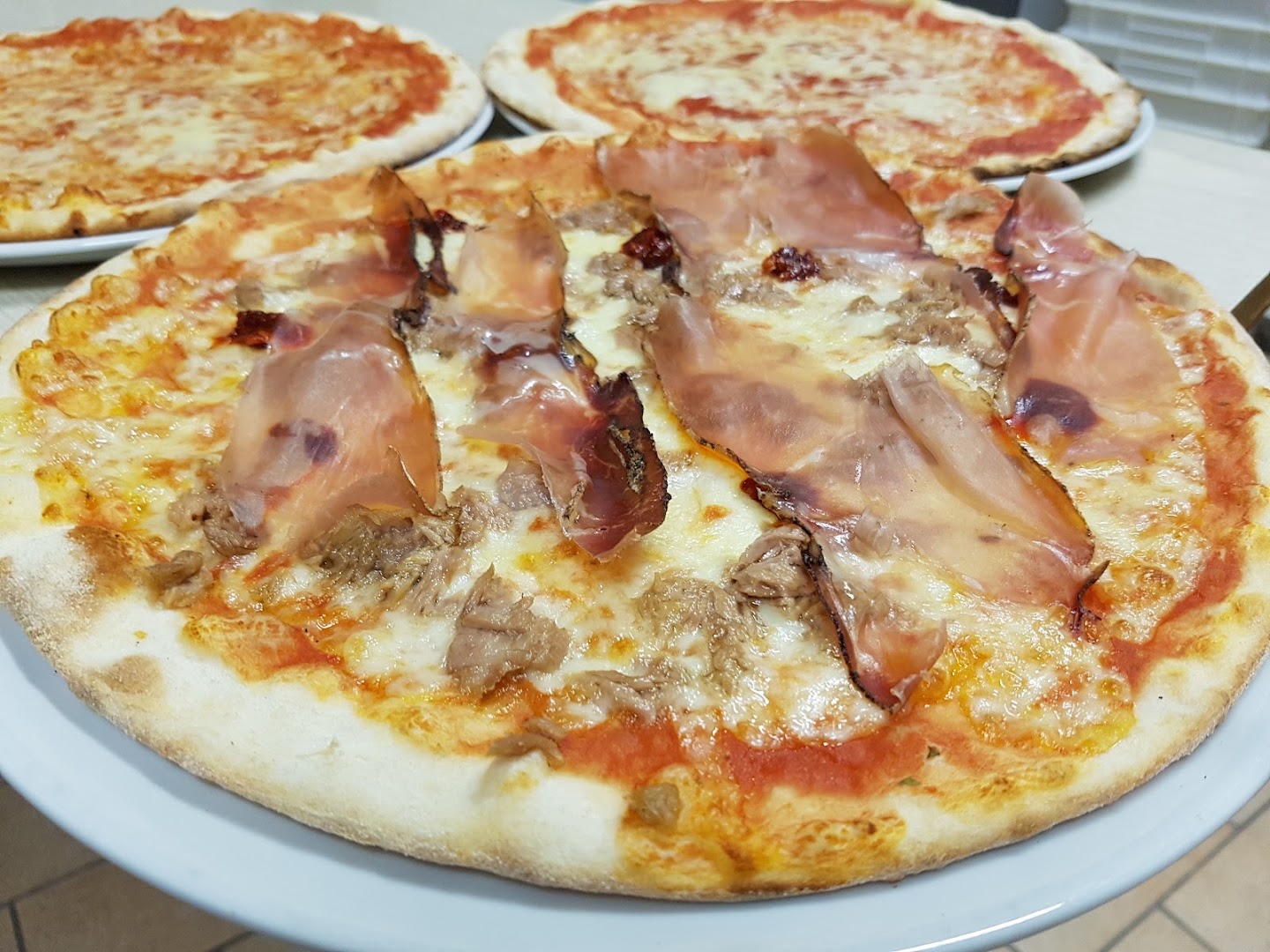 I Mangioni, Taverna