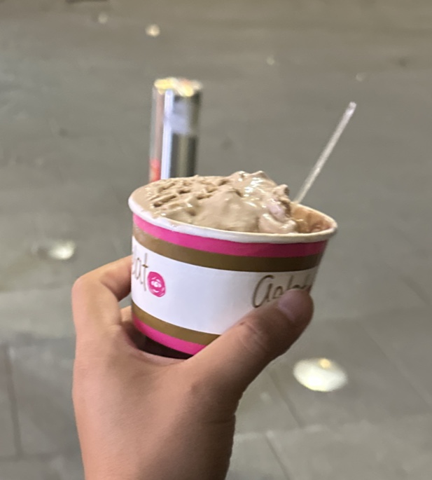 Icy Dot Wine, Firenze