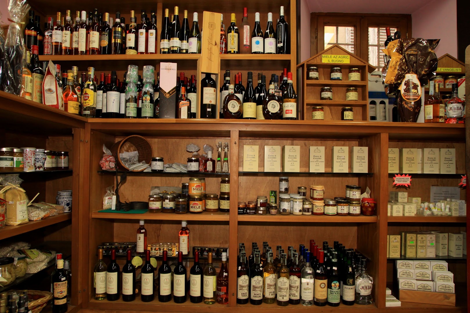 IDEA 2000 I.L. s.c.s. - Negozio Alimentari "Borgovecchio"