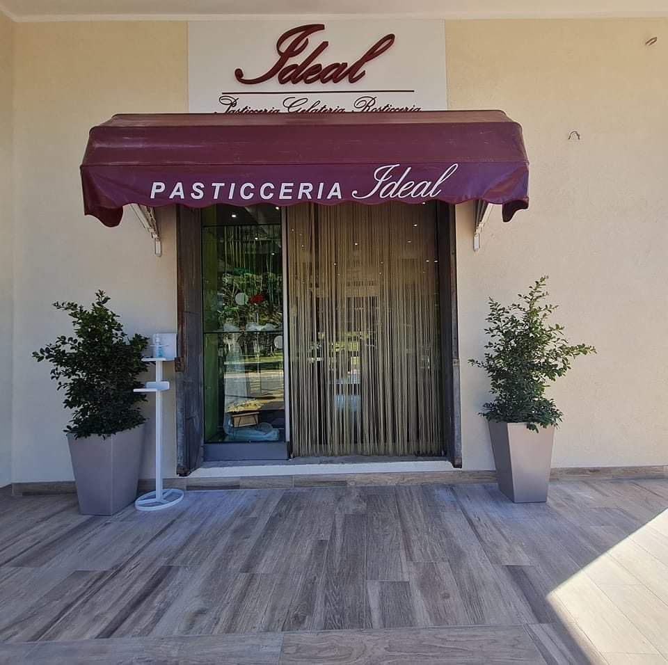 Ideal, Caprarica di Lecce