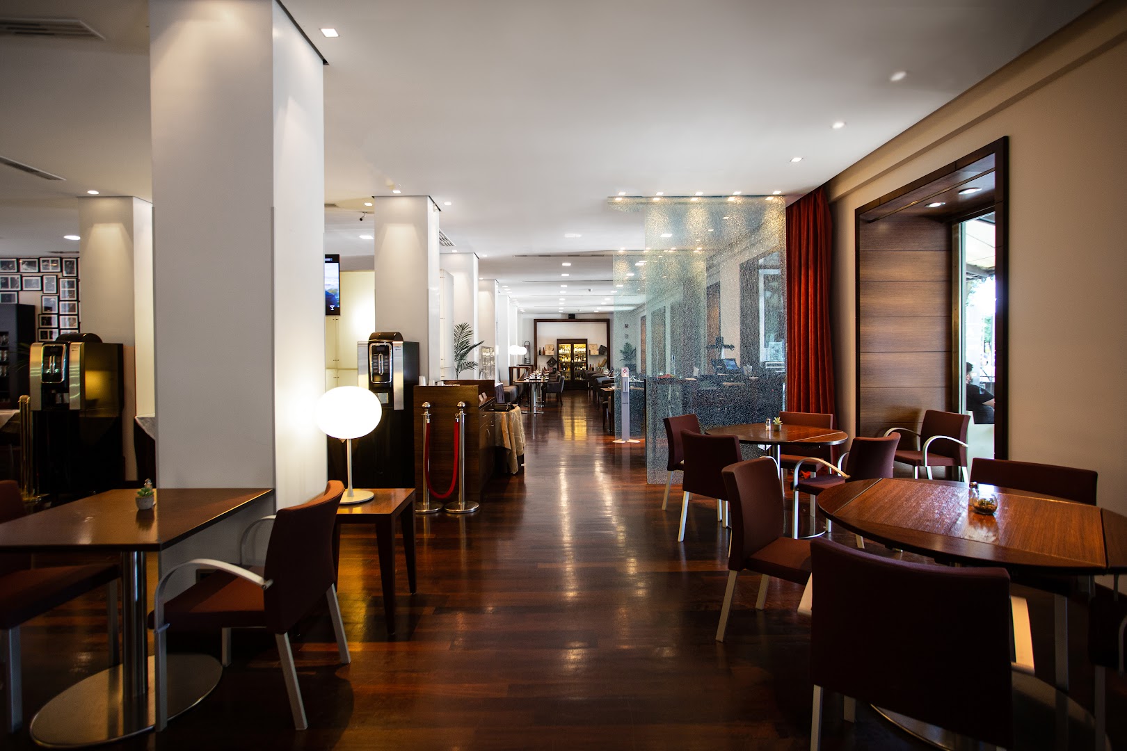 Igea restaurant & Bar