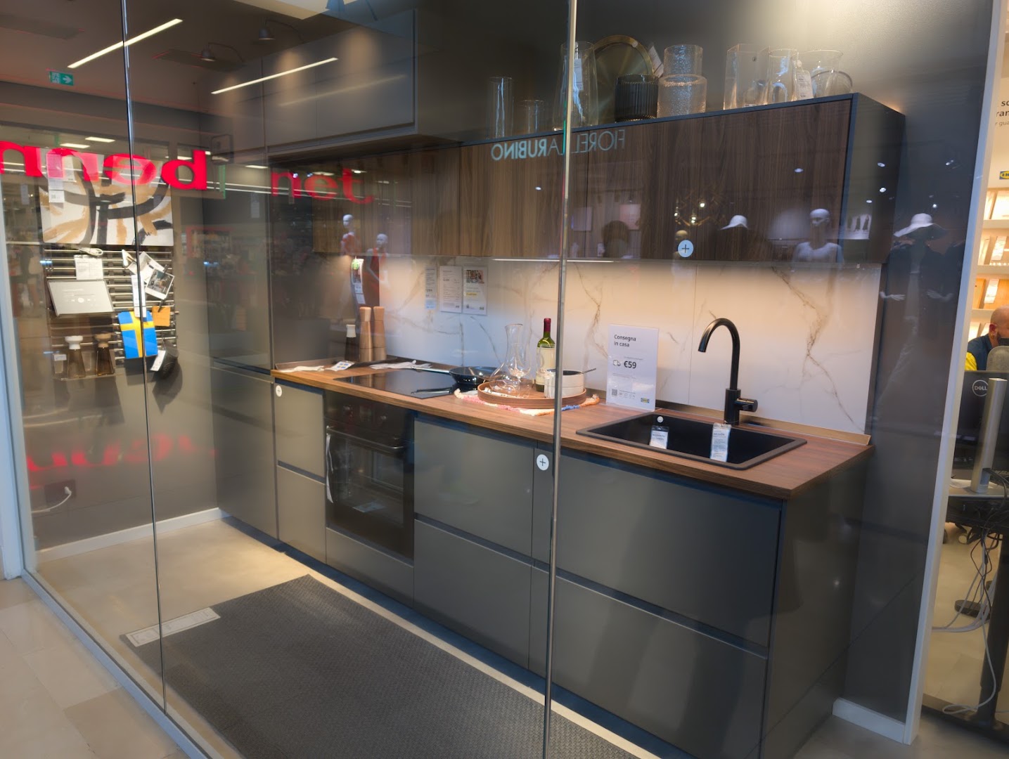 IKEA Como plan and order point, Como