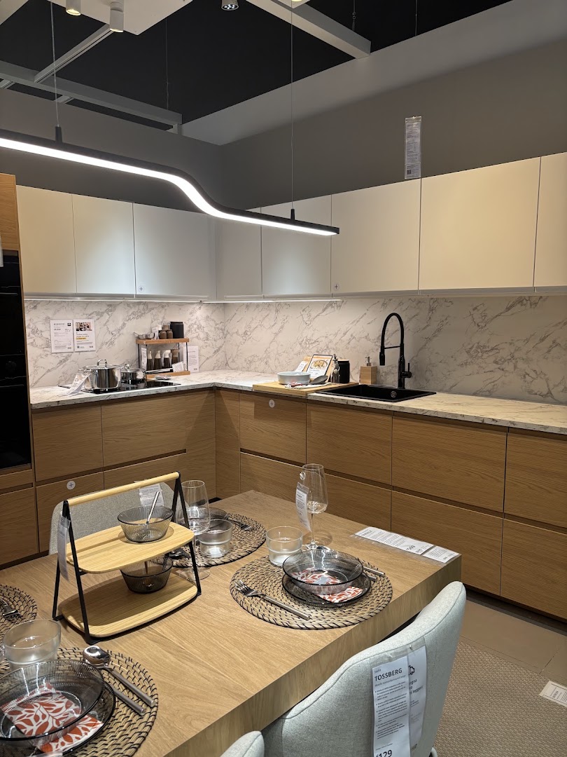 IKEA Lecco plan and order point