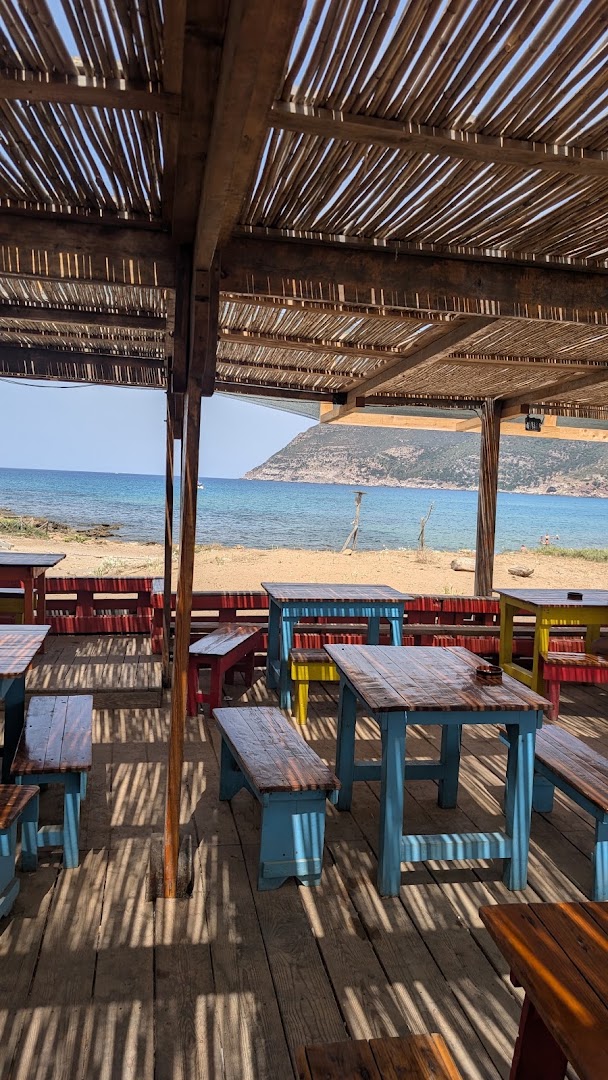 Il Baretto di Porto Ferro (Lo bar del Mont Girat)