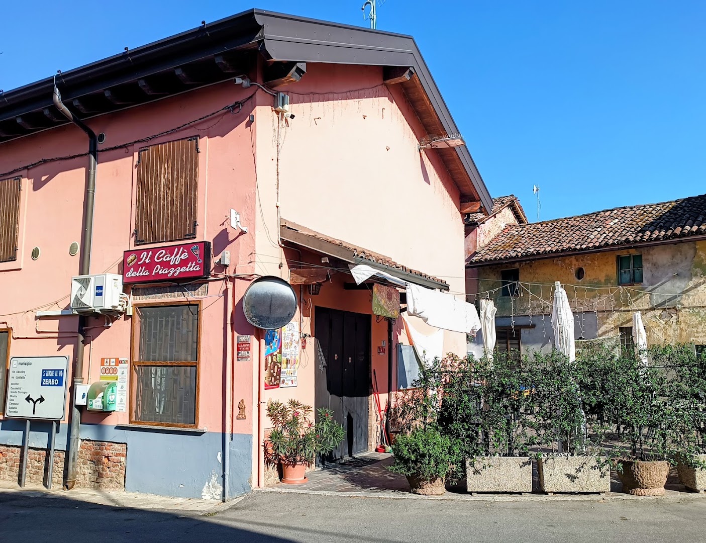 il caffè della piazzetta