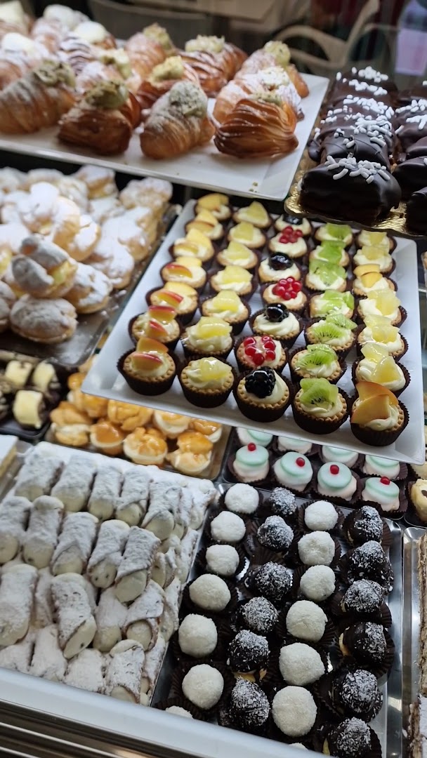 Il caffè dolce di Luca Serio, Taranto