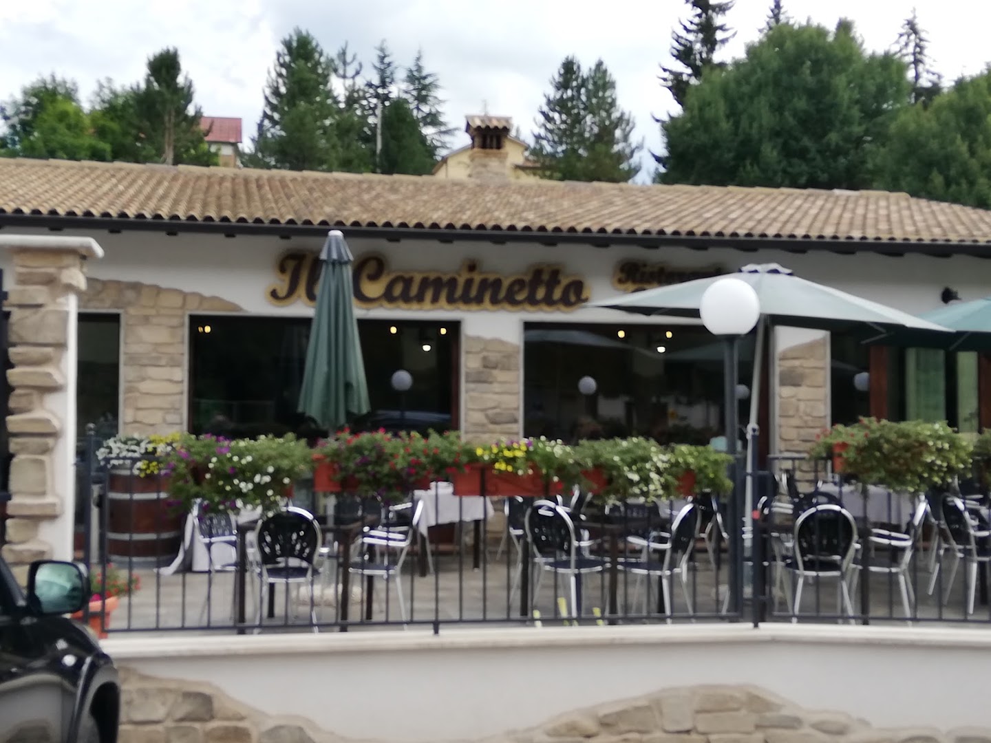 IL CAMINETTO BAR TABACCHI SCOMMESSE GIOCHI Stazione di servizio SANTILLI FUEL