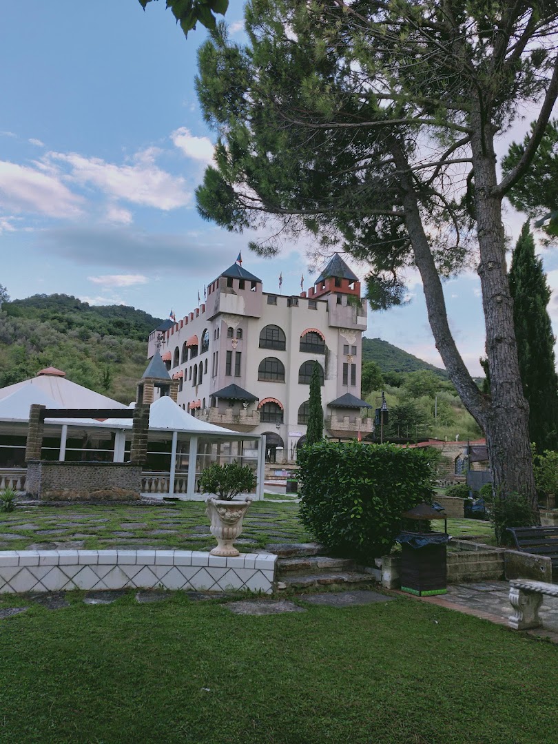 Il Castello di Perano
