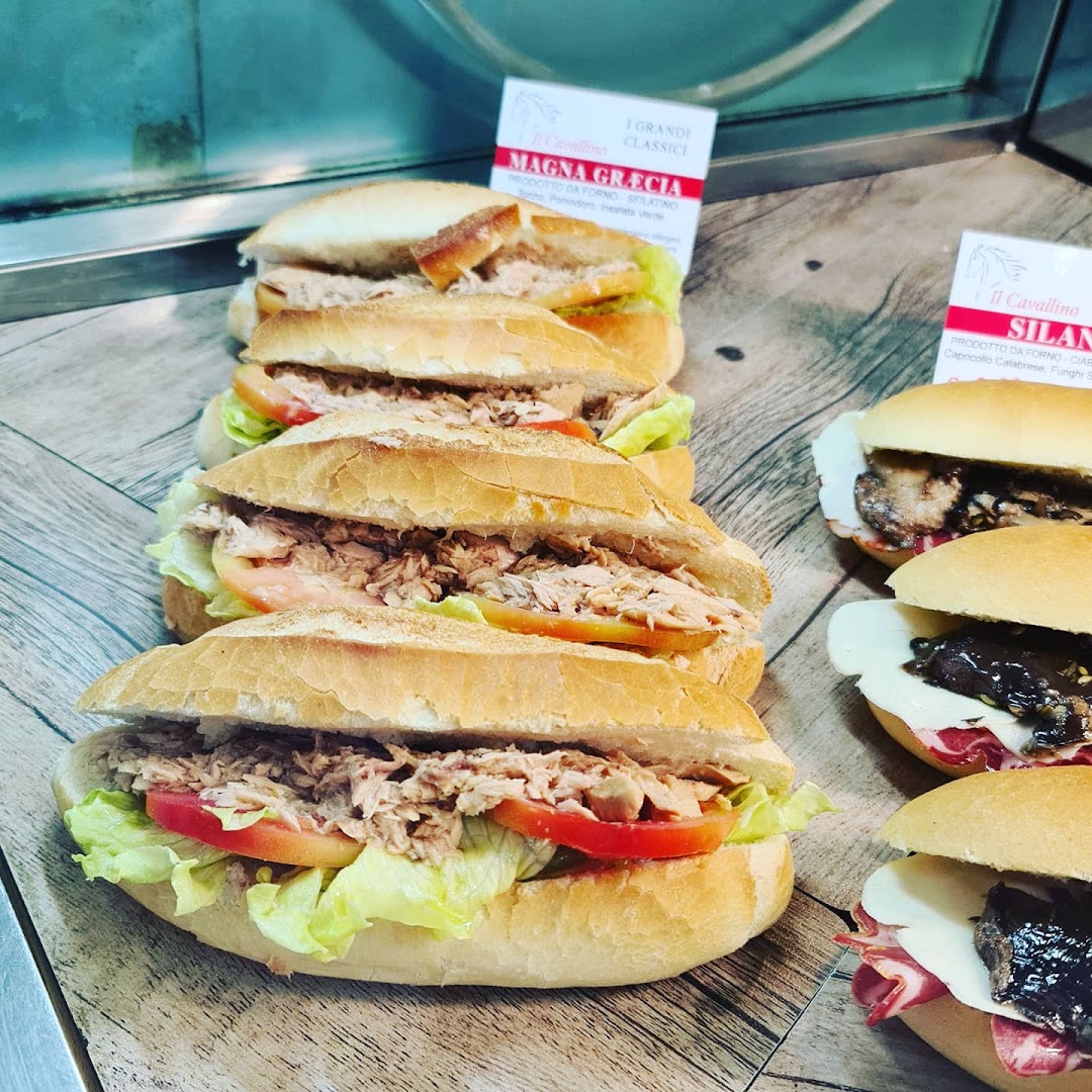 Il Cavallino Bar Tabacchi Tavola Calda