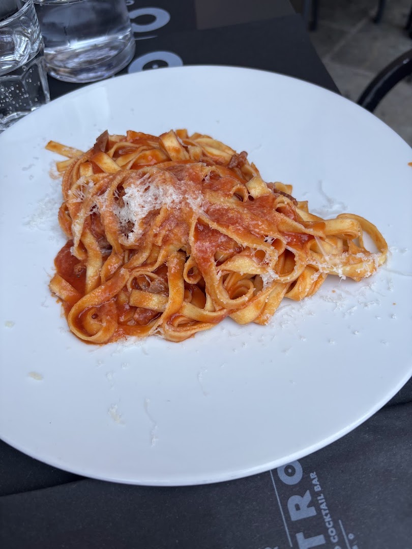 Il Centro - Coffee, Food and Cocktail bar