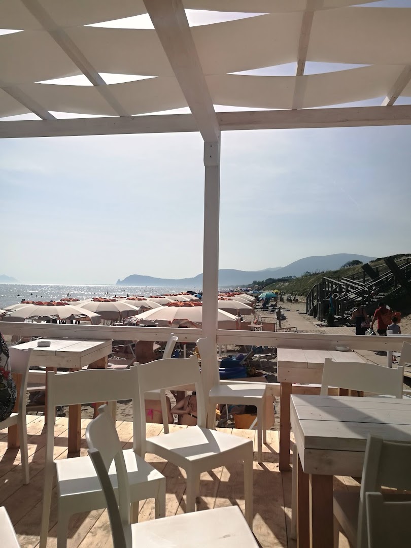 Il Chioschetto Tumulito Beach