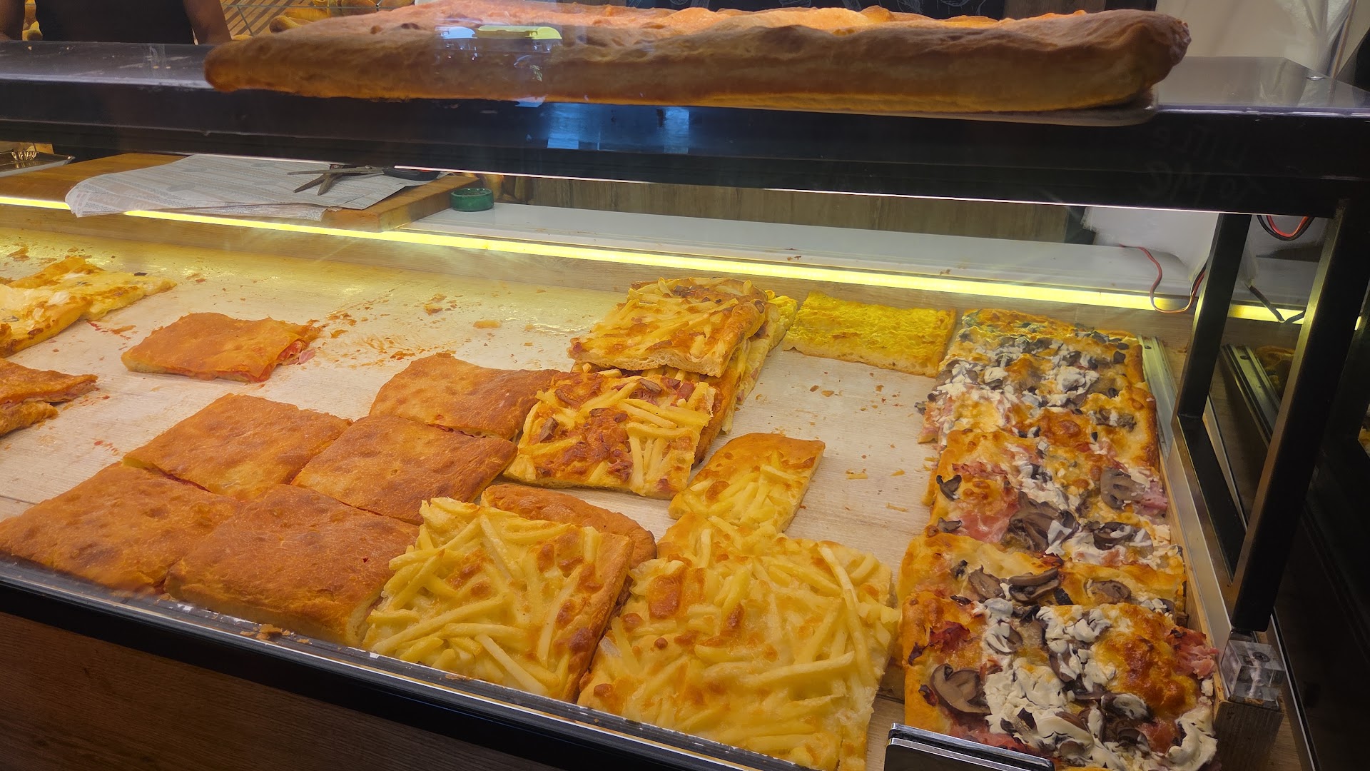 Il Fornaio Del Viale Di Pucci Mario